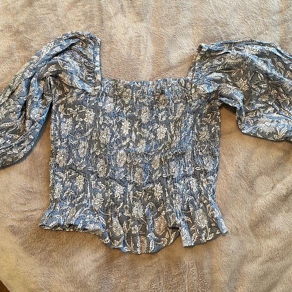 Saira Top - Picture 2 of 4